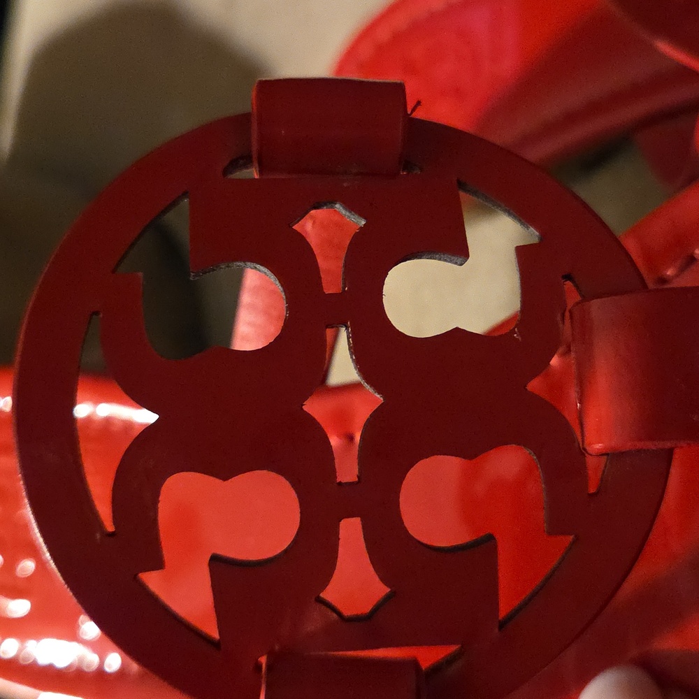 Tory Burch Red Logo Sandals Made In Brazil 6.5 - Picture 4 of 5